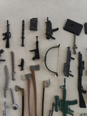 50+ GI JOE STAR WARS CORPS WEAPONS GUNS 3.75