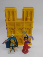 Rare Vintage Disney Hunchback of Notre Dame Once Upon A Time Compact Playset Toy