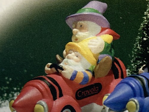 Department 56 NORTH POLE 2000 Cruisin’ Crayola Elves (2pc) #56800 NEW in Box! - Picture 4 of 13
