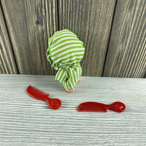 STRAWBERRY SHORTCAKE Apple Dumplin Doll With PJs Vintage 1979 And 2 Hair Comb - Picture 5 of 14