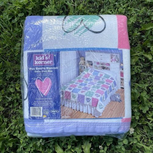 Vintage Kid's Korner Fun Hearts Pastel Twin Full Satin Trim Blanket Bed Spread