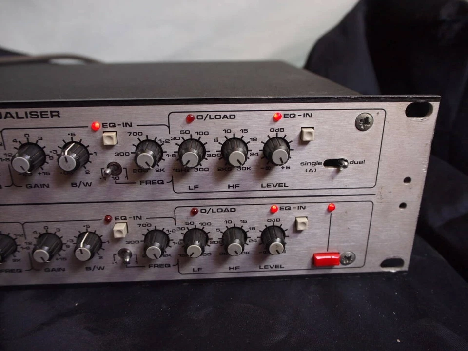 Klark Teknik DN410 DN 410 Dual Parametric Equalizer Free Shipping - Image 4 of 4