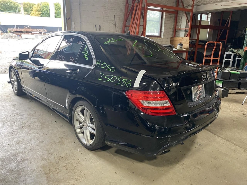GLOVE BOX DOOR Mercedes-Benz C250 C63 2014 14 1423194 Foto 3 de 4