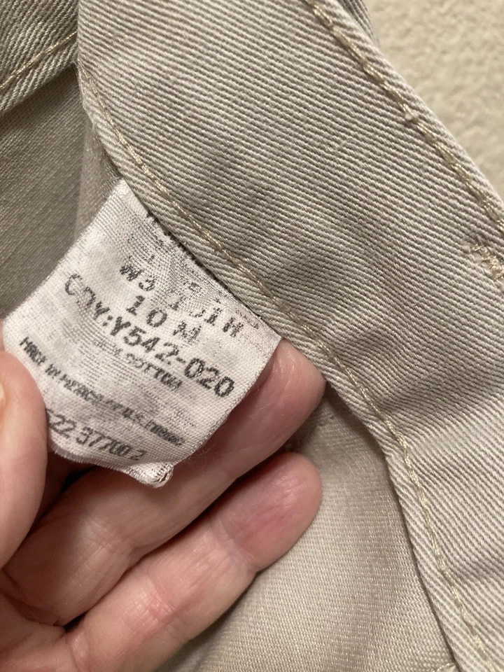 Pantalones cortos informales para mujer Kaki Riders talla 10 buenos para salidas de verano Foto 4 de 4