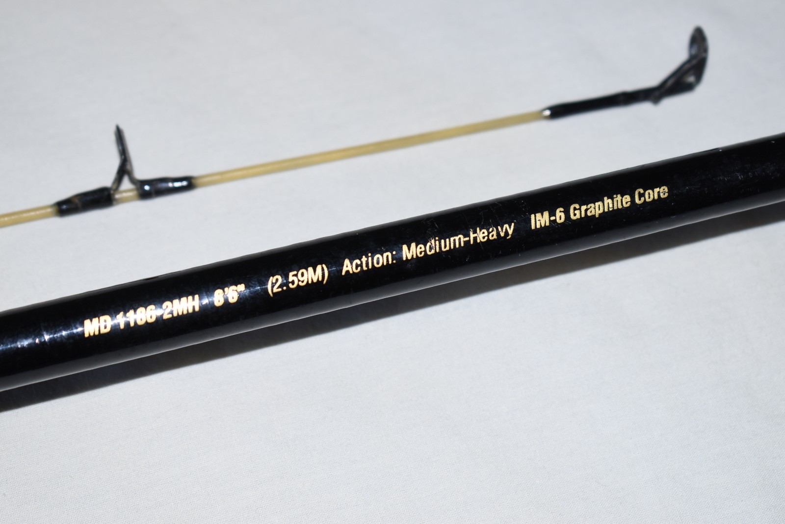 Shakespeare Ugly Stik IM-6 Graphite Core MD 1186-2MH 8.6" Fishing Rod