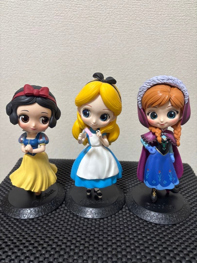 Juego de figuras Qpoket Blancanieves Alicia Anna anime coleccionable Japón usado