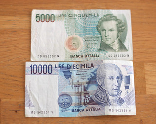 5000 10.000 Lire Bank of Italy 1984. 85.