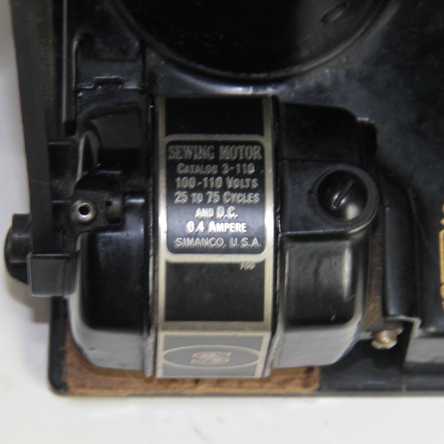 🧵 1948 Singer 221-1 Featherweight Sewing Machine ✨ Buttonhole Attachment - Picture 7 of 24