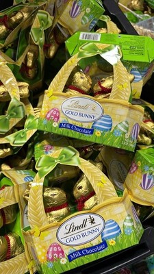 Lindt Gold Bunny Basket, Milk Chocolate, 3.5 oz x 4 packs = 8 Bunnies Total!