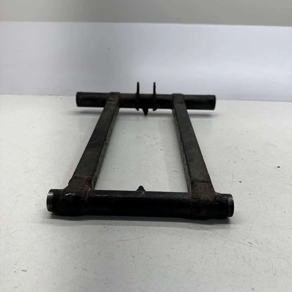 Braço de torque, preto, M-10 - 2005 Polaris Classic 500 - Imagem 3 de 4