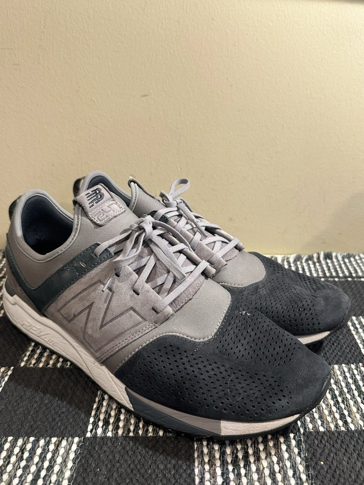 Sneakers uomo New Balance 245 taglia 12