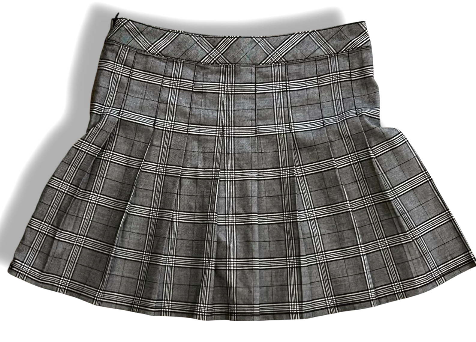 Plaid Pleated Mini Skirt - Y2K Schoolgirl Clueless Style Black & White Med NWOT