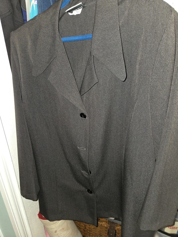 Fashion Bug Women's Gray Pinstripe Single-Breasted 3-Button 22/24