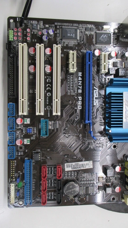 Asus M4N78 Pro AMD Athlon x2 7550 2.5GHz 8GB NO HDD - Image 3 of 4