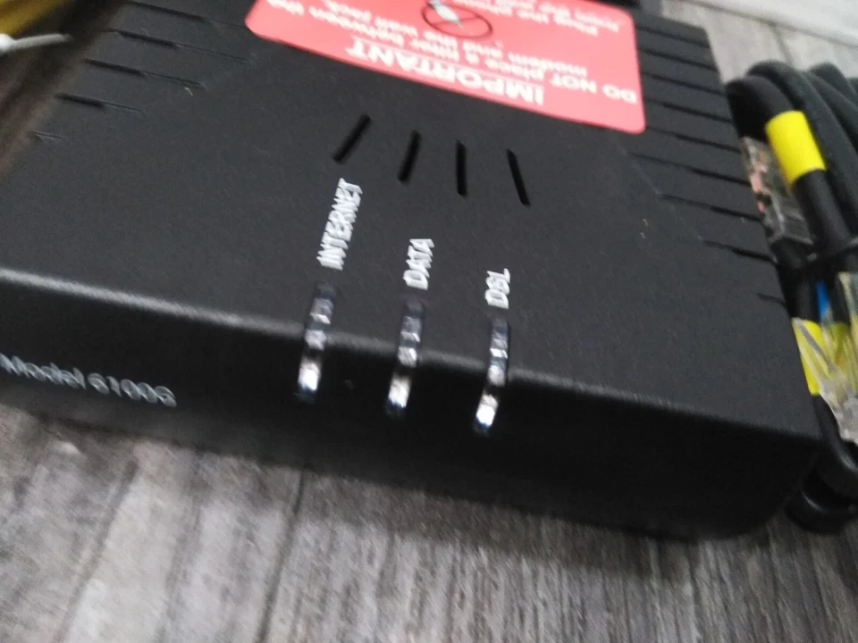 WESTELL G90-610015-20 ADSL2+ MODEM ( W/POWER CORD & CABLES) - Image 2 of 4