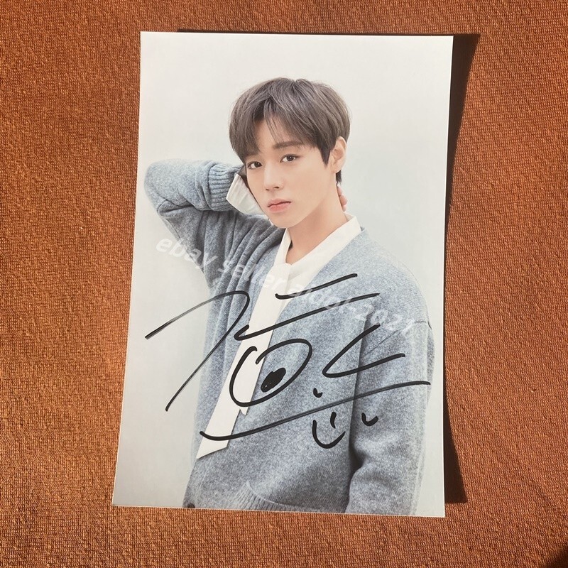 WANNA ONE PARK JI HOON Autographed Signed Photo 4*6 K-POP