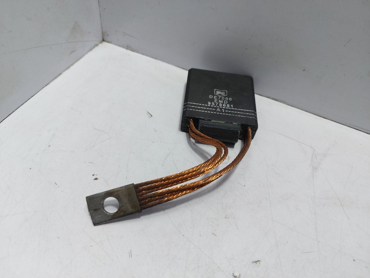 EMD 9578681 Carbon Brush DE7000 | eBay