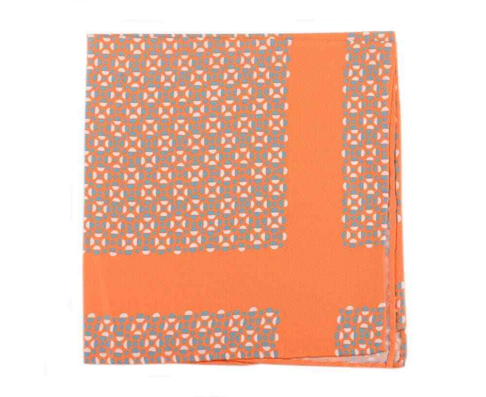 Шелковый карманный платок Cesare Attolini с оранжевым геометрическим мотивом Ручной работы в Италии 10290₽