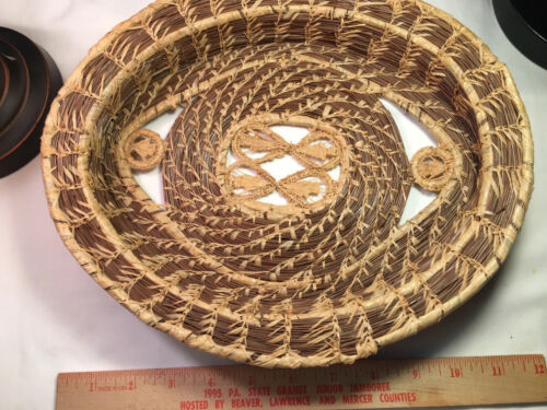 Vtg Oblong 12” Long Pine Needle Handmade Basket Unique - 第 1/16 張圖片