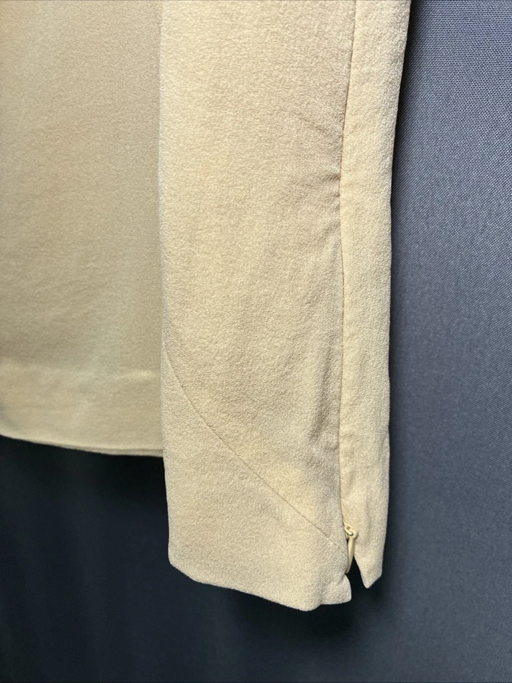 Due Per Due Silk Sleeveless Top Size 16 ButtercYellow Pleats Back Button Keyhole - Image 3 of 4