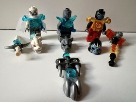 LEGO Legends of Chima Fire vs. Ice Sir Fangar's Sabre-Tooth Walker (70143)