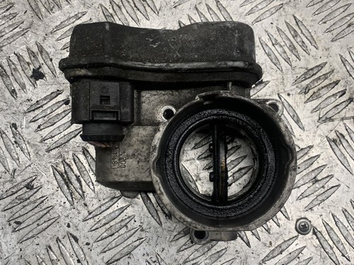 Volkswagen PASSAT B6 2006 Diesel 103kW Drosselklappenventil 03G128063B DRA27179