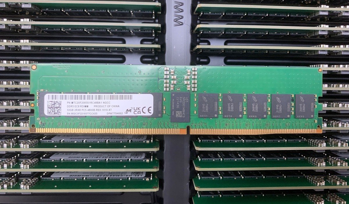 Micron 32GB DDR5 RAM 2RX8 PC5-4800B-RE0-1010-XT ECC Memory Micron 32GB DDR5 RAM 2RX8 PC5-4800B-RE0-1010-XT ECC Memory
