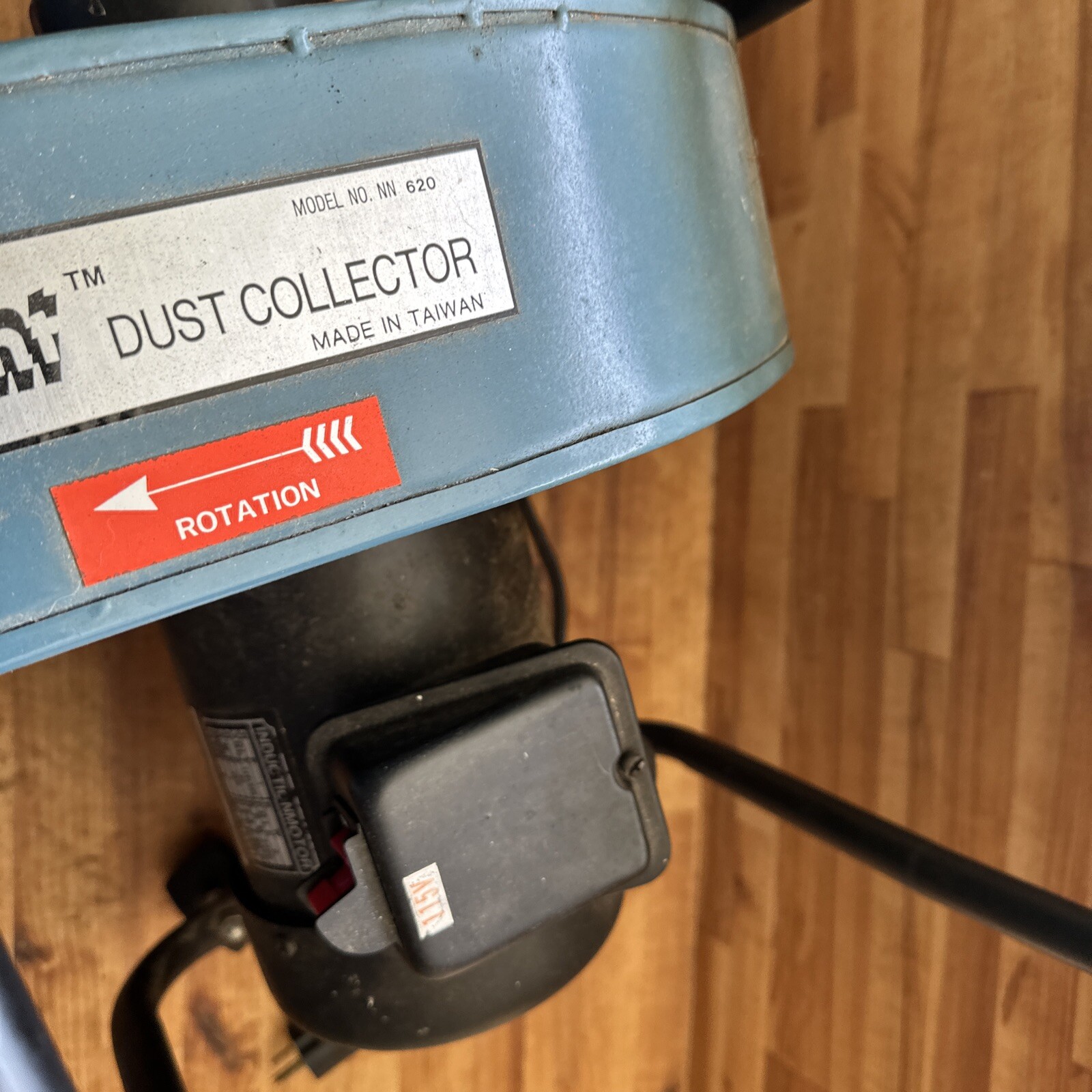 Reliant Dust Collector W/ Cage Roller Wheels Model No. 620 eBay