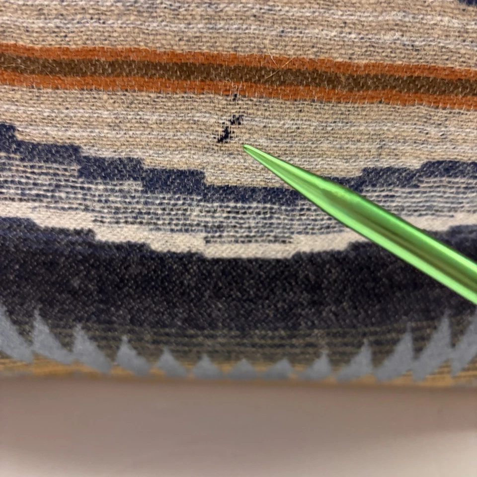 Pendleton Wool & Heavy Canvas Weekender Bag Southwestern Geometric Pattern - Image 4 of 4