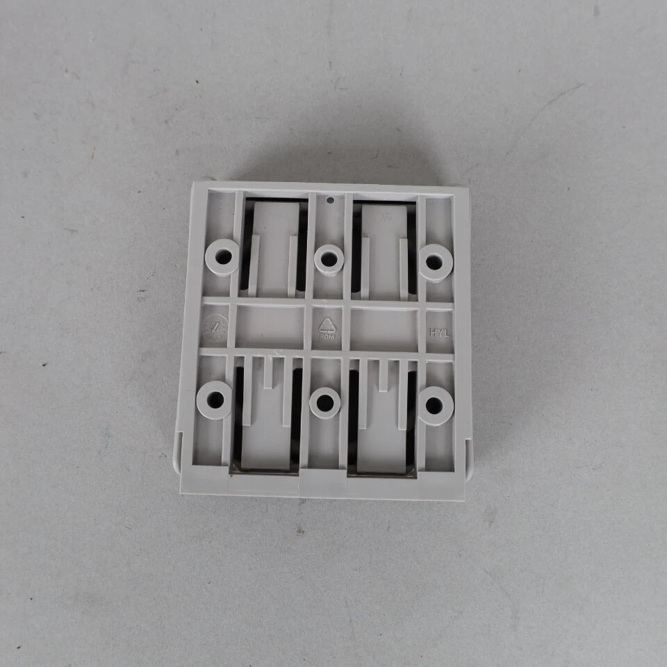 1993-2003 Volkswagen Eurovan Cup Holder 703862533 OEM Used - Изображение 4 из 4