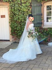 Vera Wang Ester Wedding Dress – Iconic Couture Gown + Veil - Size 14