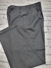 Roundtree Yorke Travel Smart Dress Pants Gray Plaid Pleated Cuffed Men 38 x 32