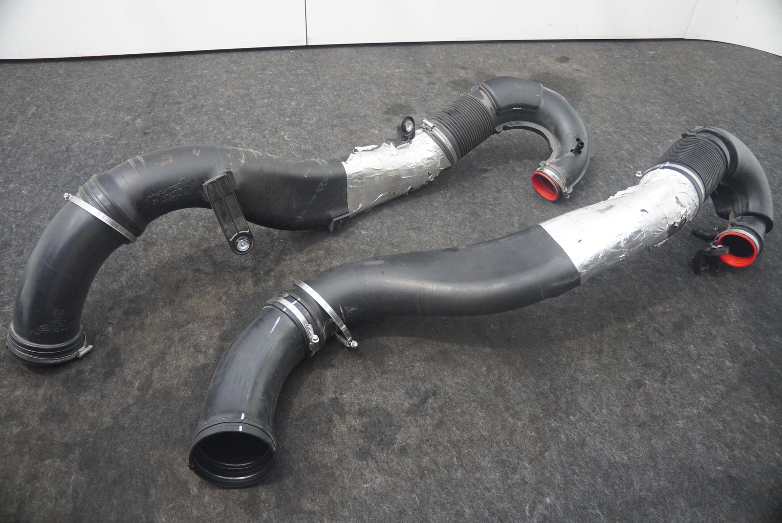 Set 2 Air Intake Filter Cleaner Box Duct Tube 14FA117CP McLaren 720S 2020 *Note*