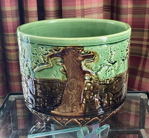 Weller McCoy Brush Majolica Jardiniere Pottery Planter Trees Hills Mountains 8" - 第 1/12 張圖片