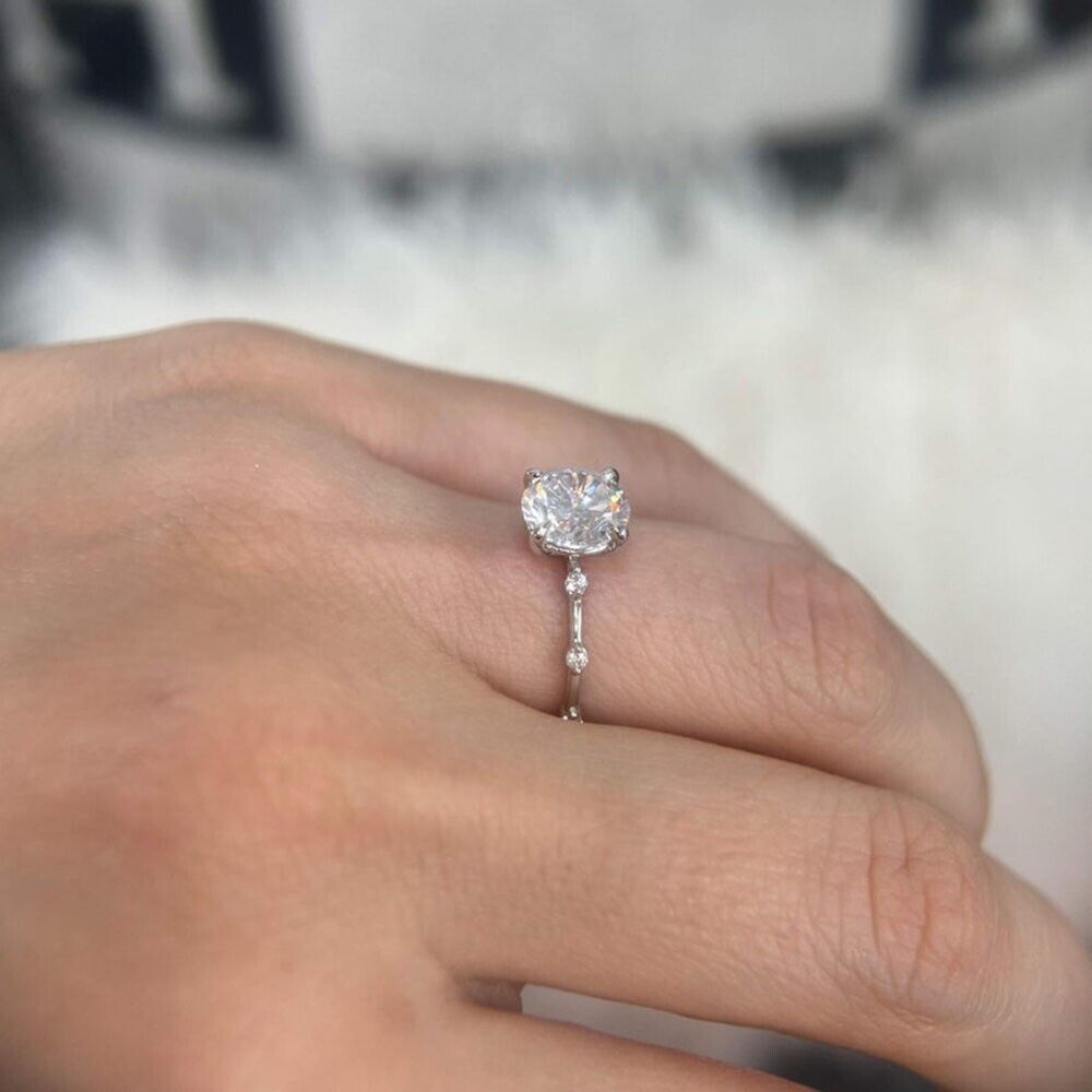 Simple Solitaire - 1.10ct Oval Lab Grow Diamond Engagement Ring