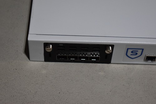 Sophos 4x 10GBe Gigabit Rackmount PFsense Firewall Xeon E3-1225v3 16GB RAM AESNI - Bild 8 von 19