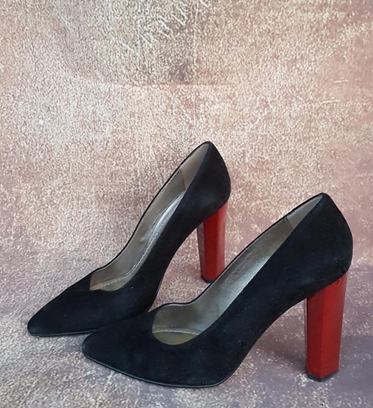 CHAUSSURES ESCARPINS À TALONS DIANE VON FURSTENBERG avec LOGO taille 6,5 Excellent 