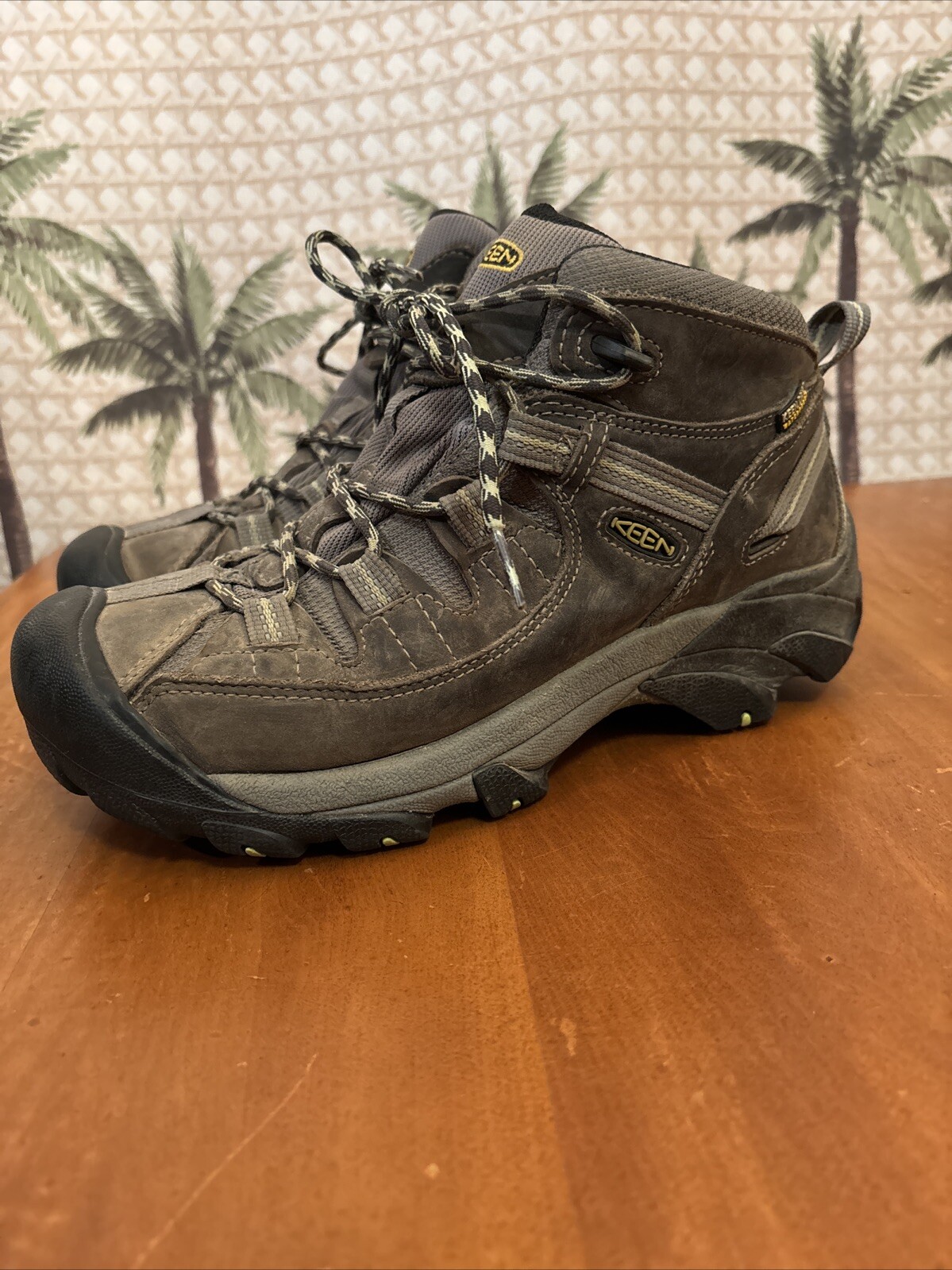 Scarpe da trekking KEEN Targhee II da donna taglia 9 5 impermeabili in pelle marrone stivali