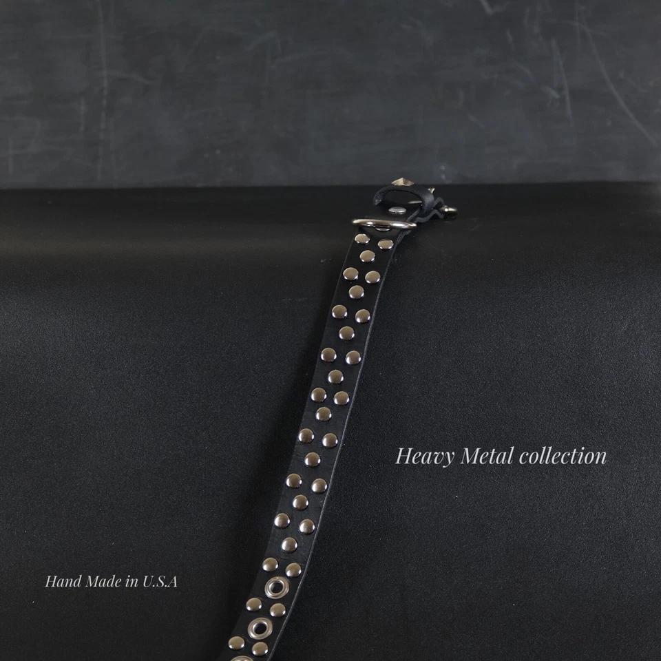 Кожаный ошейник для собаки с заклепками. Ширина 1 дюйм. Акцент люверсов. ЧЕРНЫЙ и хромированный - Изображение 3 из 4
