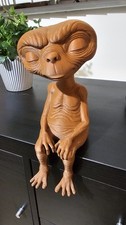  E.T. The Extra-Terrestrial Sitting Figure - 20cm Brown Shelf Sitter