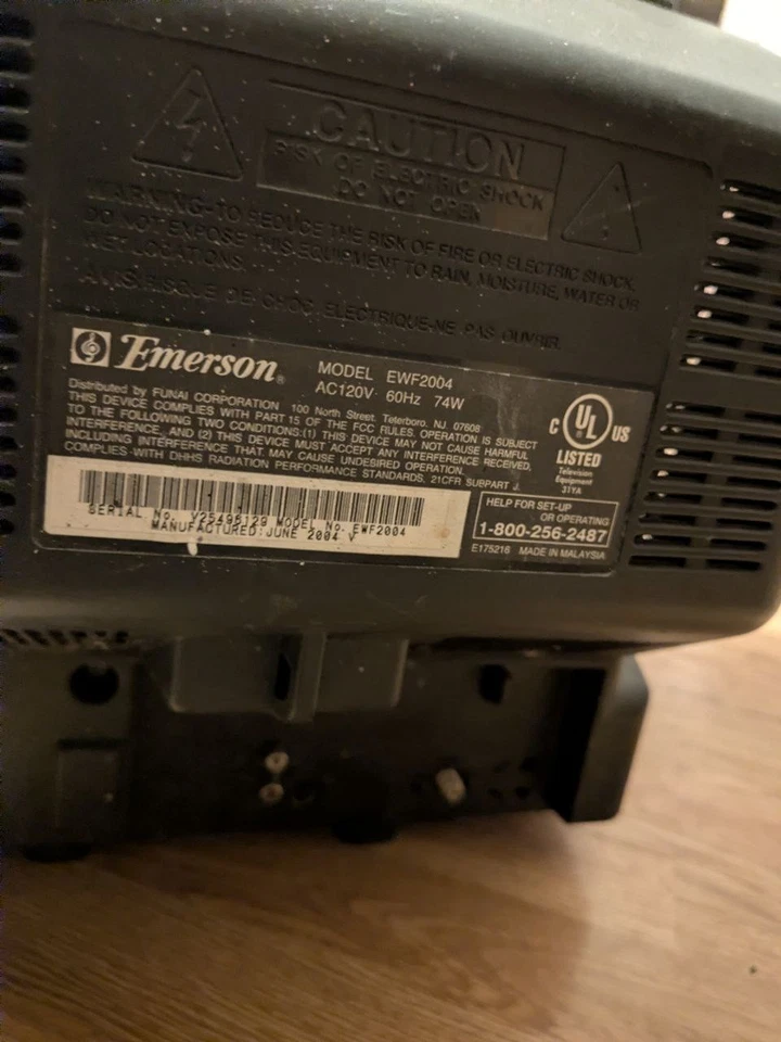 2004 Emerson EWF2004 20” CRT TV Flat Screen Color Retro Gaming Front Inputs - Image 4 of 4