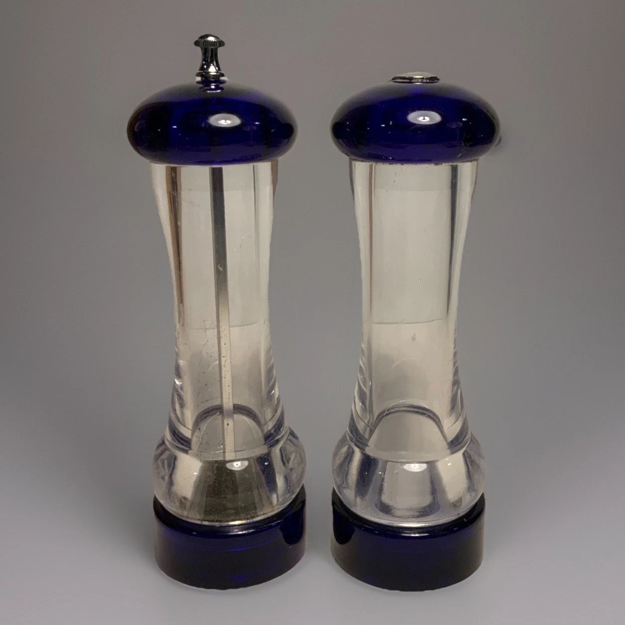 Olde Thompson Cobalt Blue Acrylic Pepper Mill & Salt Shaker 8 in.
