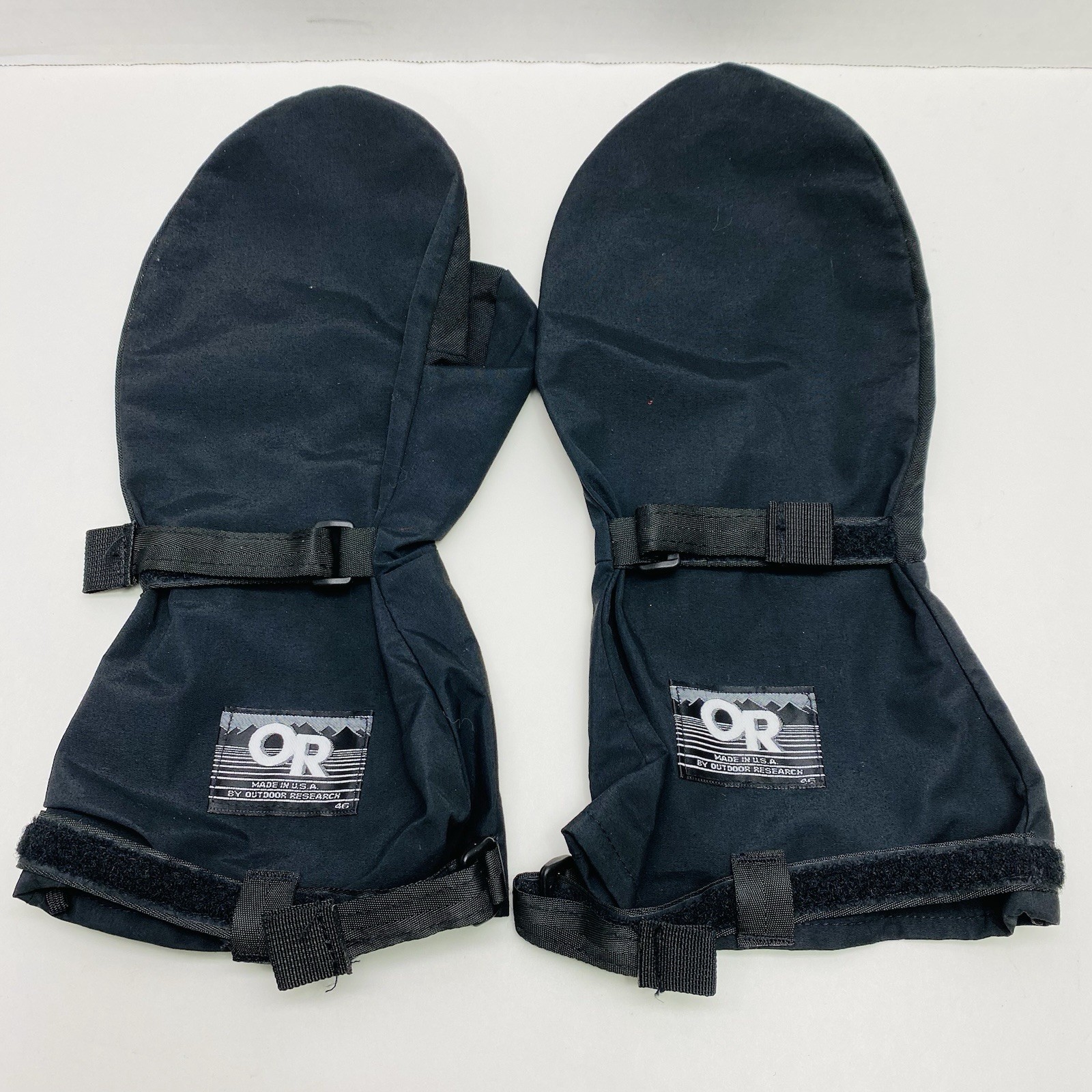 Outdoor Research OR Basic Mitt Shell GORETEX Blac… - image 1