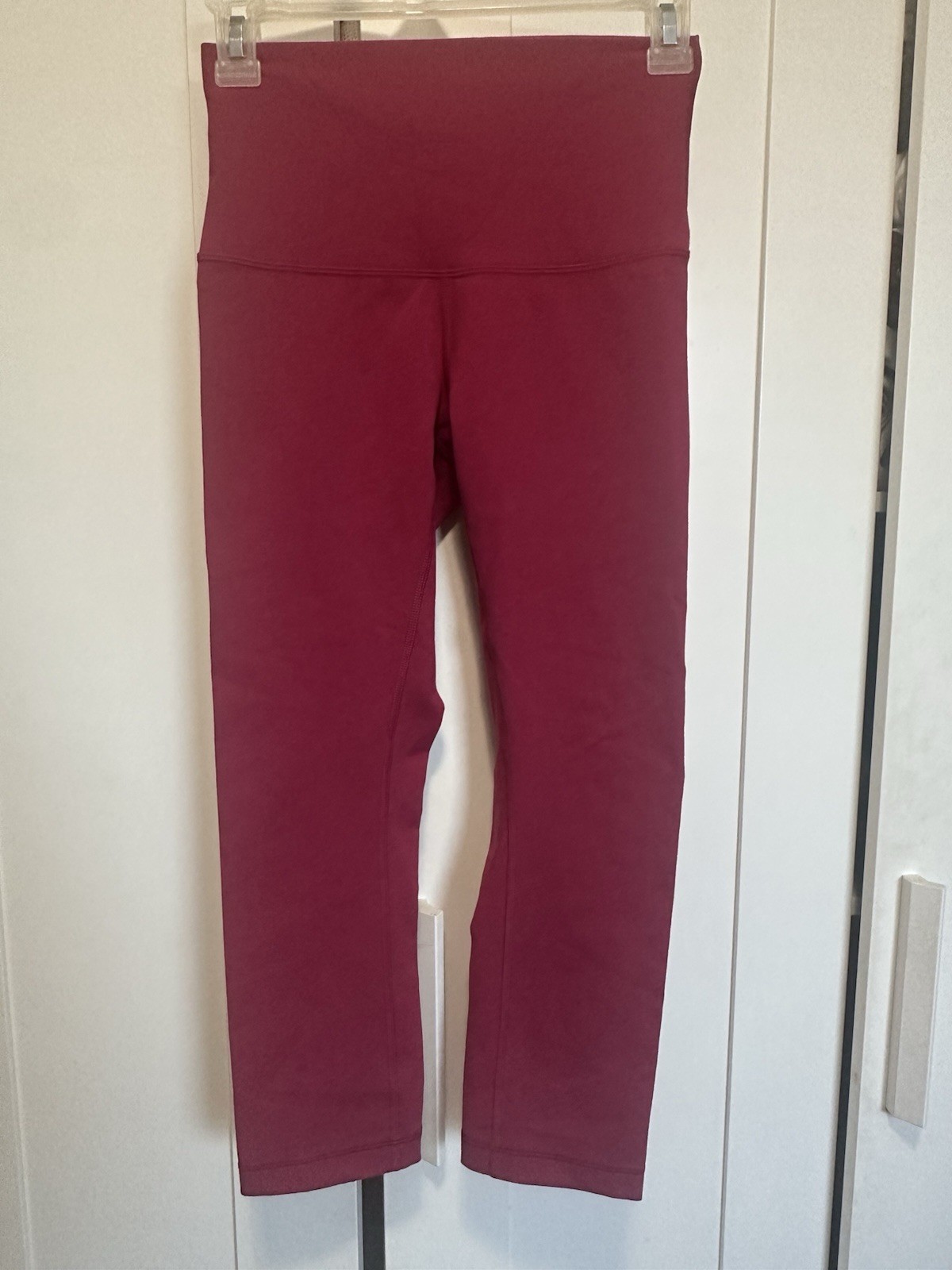 Lulemon Womens High Waist Yoga Leggings Size 6 for Workouts and Comfort