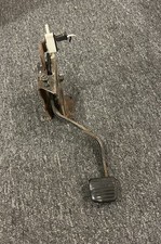1988-95 Isuzu Pup Pickup Oem Clutch Pedal Manual Transmission 1988-95 Isuzu Pup Pickup Oem Clutch Pedal Manual Transmission
