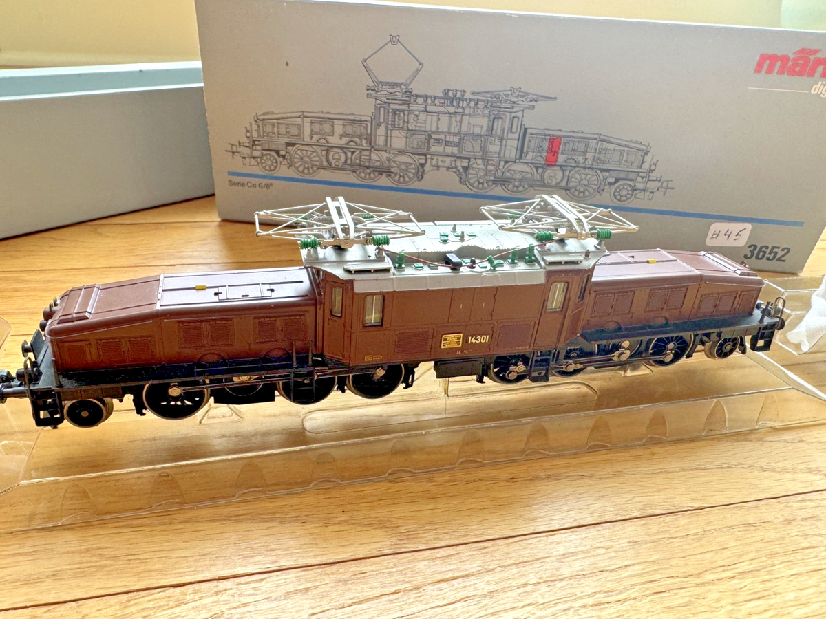 Märklin 3652 Electric LOCO SBB CE 6/8 Digital Motor & Decoder