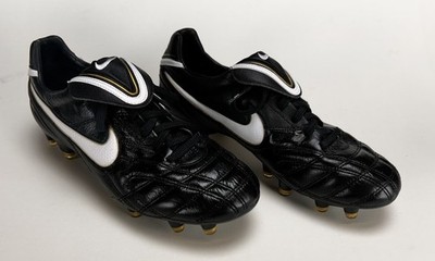 日本未発売　NIKE TIEMPO LEGEND Ⅲ SG Nike Tiempo Legend III SG US9 UK8 (CTR Mercurial Hypervenom R9) | eBay