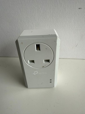 TP-Link AV500 Powerline Adapter mit AC-Durchgang weiß/grau - TL-PA4010P #2