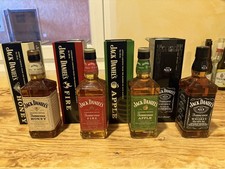 Jack Daniels,Honey, Apple, Fire & Old No7- im 4er Set mit Metall Tin Box