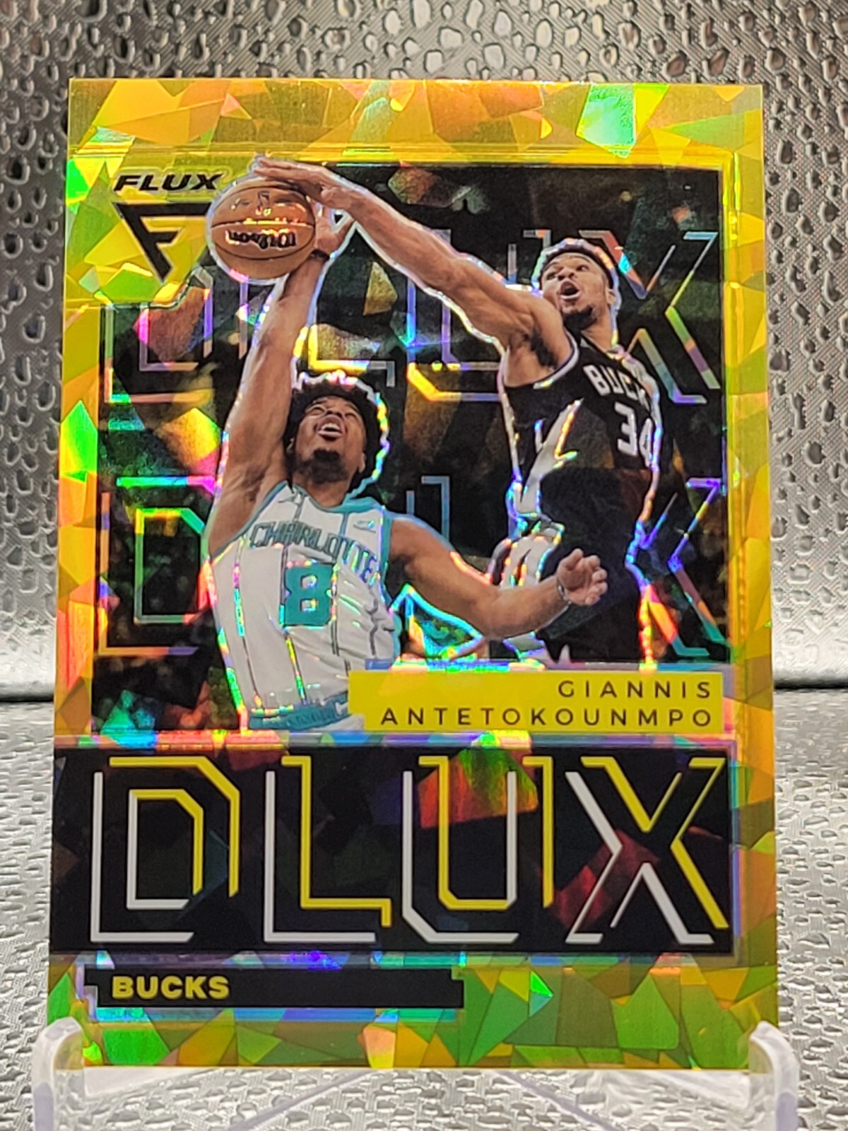 Giannis Antetokounmpo 2022-23 Panini Flux Dlux Gold Cracked Ice 6/10 🔥 🔥 🔥
